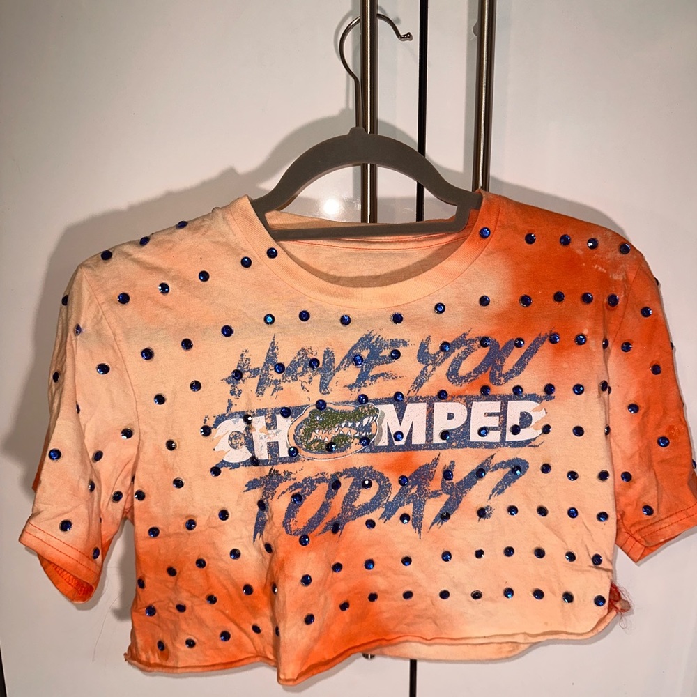 have you chomped today? REWORKED gators cropped top!